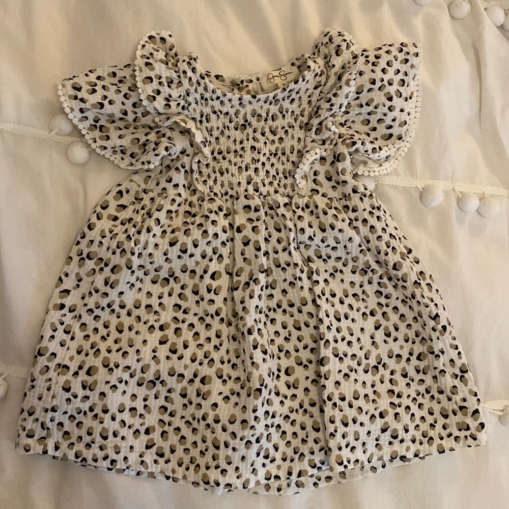 Button up back and ruffle detail 100% cotton dress - Picture 1 of 4